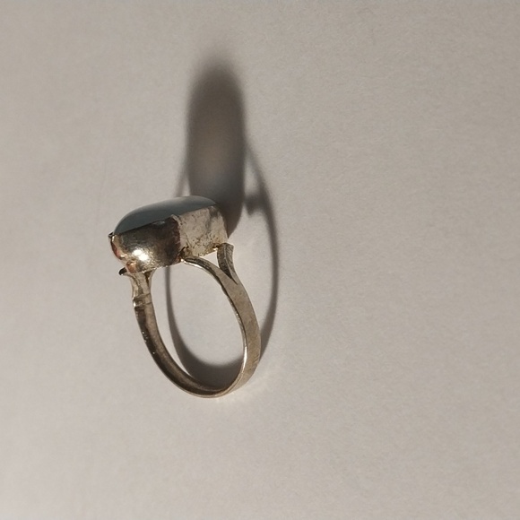 Rose Quartz Gemstone Ring - Picture 3 of 3